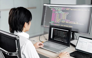 沭阳 ,php声明和调用变量的符号是什么？